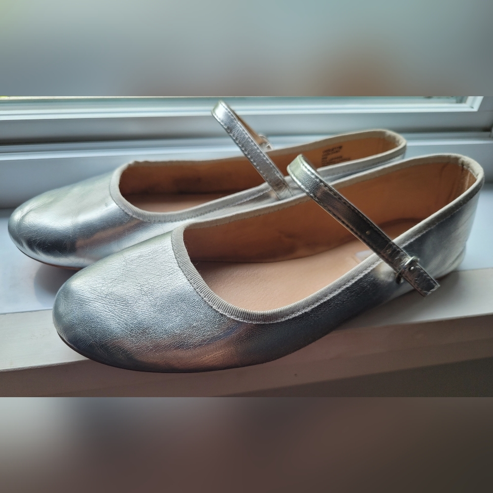 Steve Madden Silver Ballet MJs